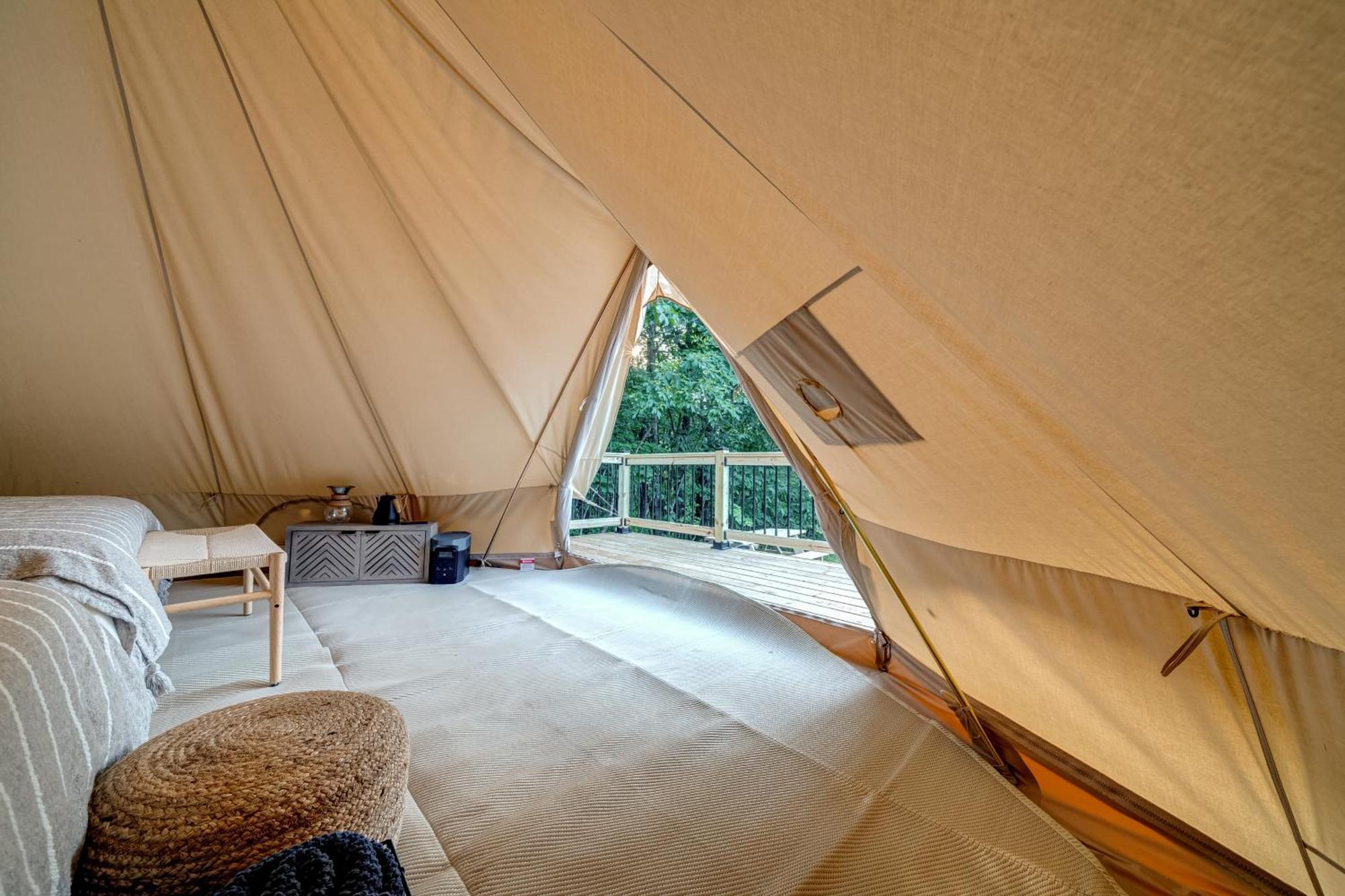 Firefly Ridge Luxury Retreat Hotel Great Cacapon Exterior photo