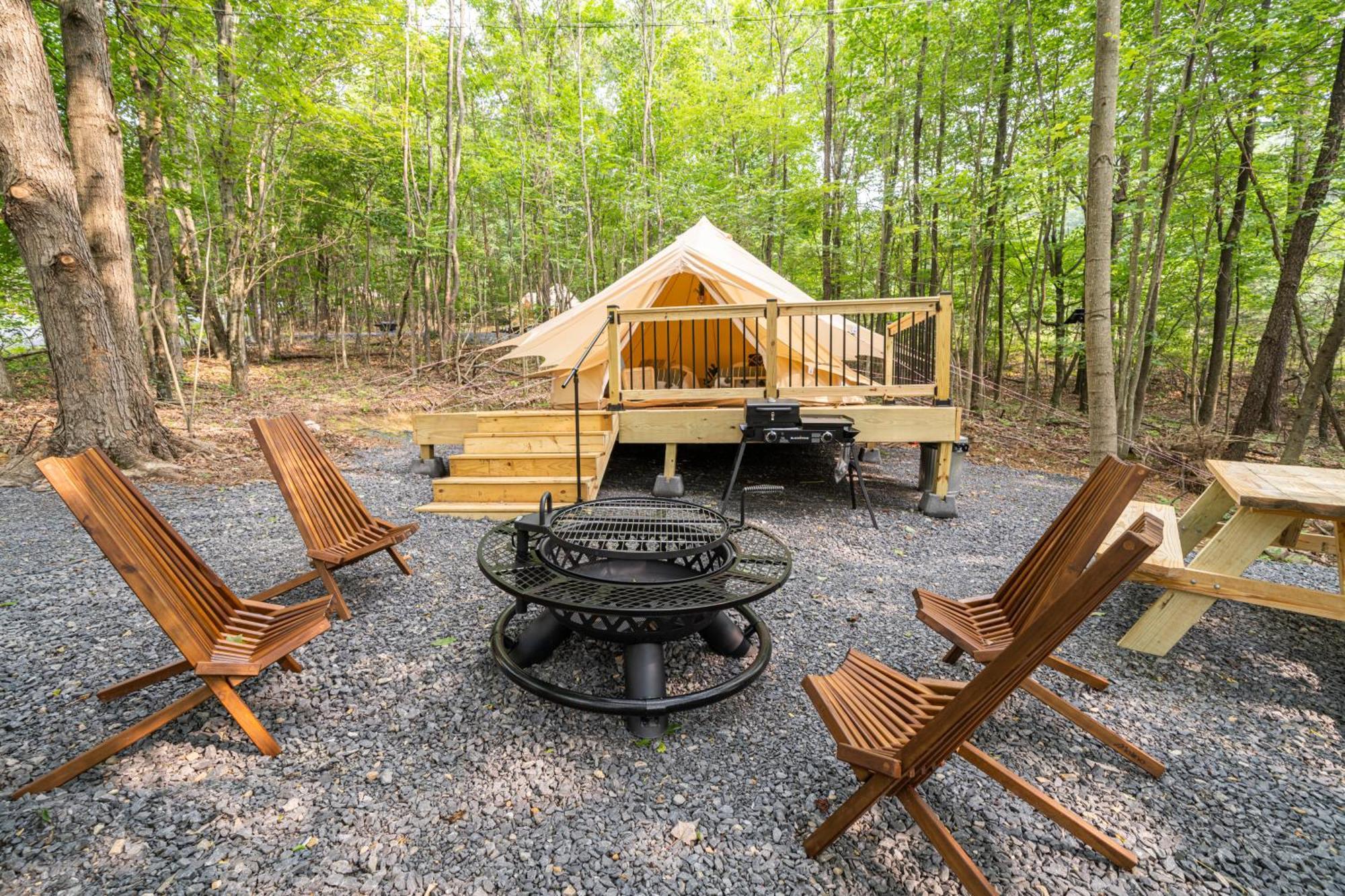 Firefly Ridge Luxury Retreat Hotel Great Cacapon Exterior photo